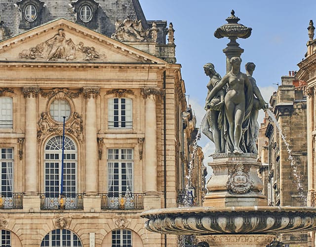 Photo de la fontaine se trouvant place de la bourse à Bordeaux photo place de la bourse lors de la visite du campus à Bordeaux